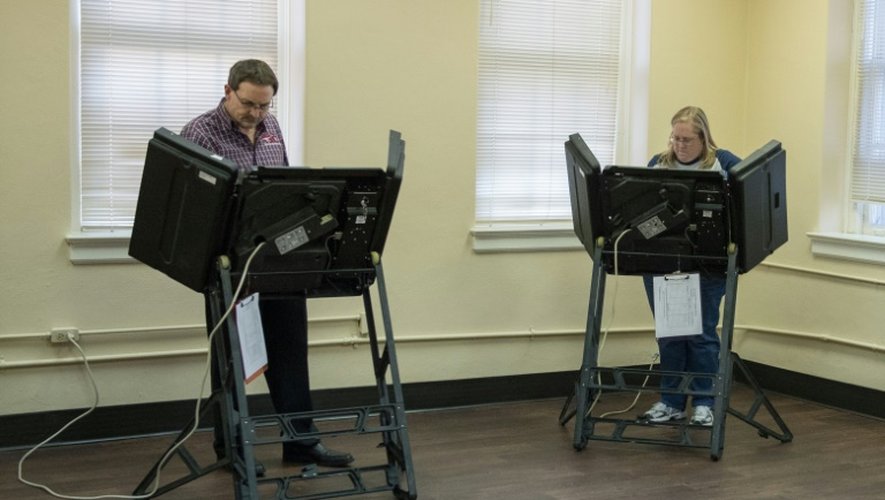Des Américains votent le 29 février 2016 à Conway, dans l'Arkansas, pour le "super mardi"