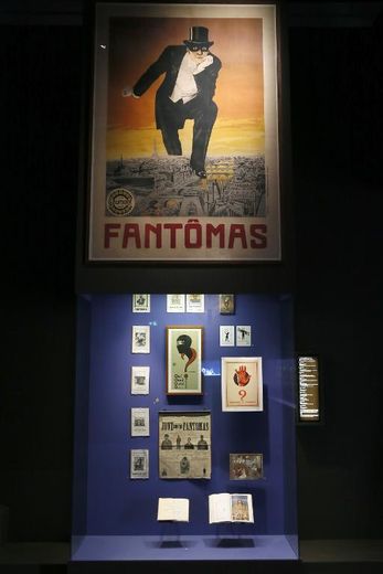 Des affiches et des images liées aux films "Fantomas" sont présentés au Centquatre à Paris, le 15 avril 2015 lors d'une exposition consacrée aux 120 ans de Gaumont