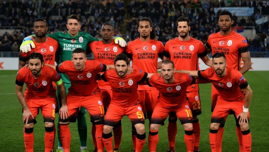 L'équipe de Galatasaray, alignée face à la Lazio en Europa League au stade olympique de Rome, le 25 février 2016