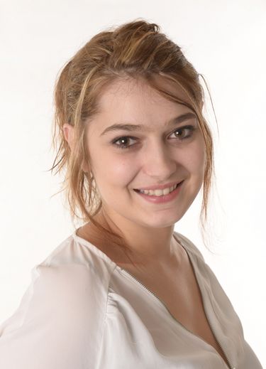 3- Noémie Mahné, 18 ans, apprentie coiffeuse.