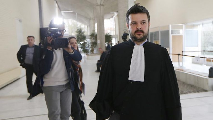 Julien Fesnault, l'avocat de Yoni Palmier à son arrivée le 21 mars 2015 au palais de justice à Evry