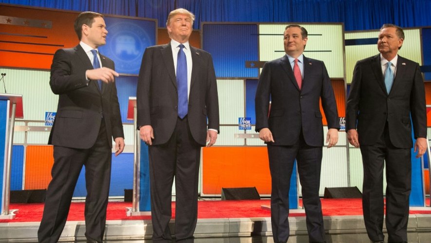 Marco Rubio, Donald Trump, Ted Cruz et John Kasich lors d'un débat télévisé le 3 mars 2016 à Detroit dans le Michigan