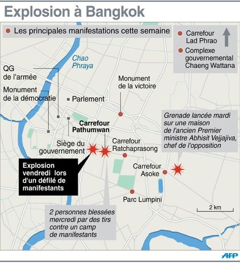 Infographie localisant l'explosion dans un défilé à Bangkok, et les manifestations et incidents de la semaine
