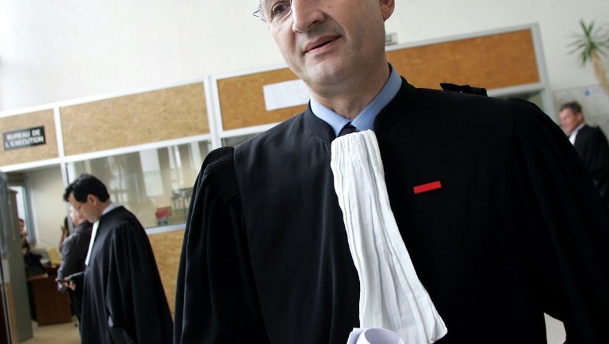 Gérard Chemla, avocat de plusieurs familles de victimes, au palais de justice de Charleville-Mézières le 21 mai 2008