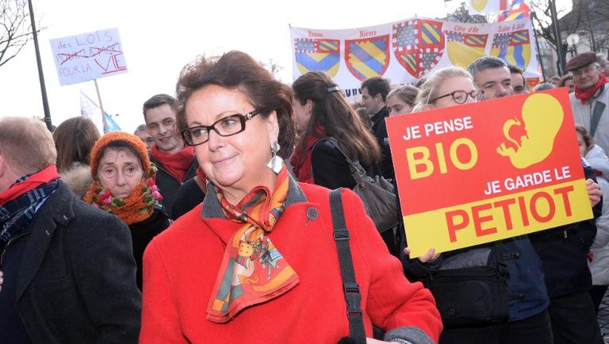 Christine Boutin participe à la manifestation anti-avortement à Paris le 19 janvier 2014