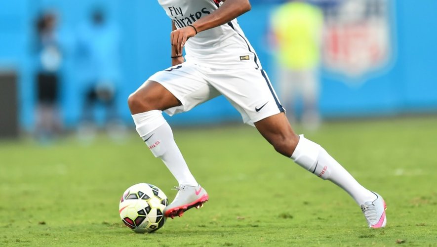 Le jeune milieu de terrain du PSG Christopher Nkunku contre Chelsea lors d'un tournoi amical, le 25 juillet 2015 à Charlotte
