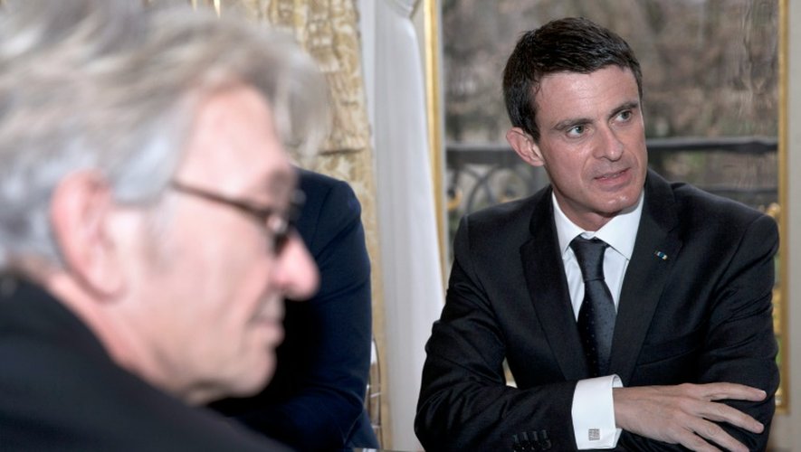 Jean-Claude Mailly (FO) et Manuel Valls le 11 janvier 2016 à Matignon à Paris