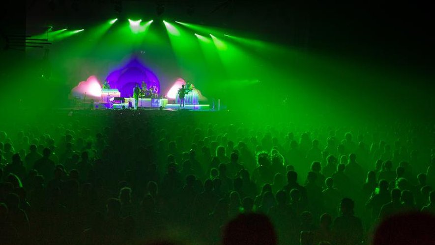 Le groupe britannique Metronomy se produit le 24 avril 2014 lors du festival de Bourges
