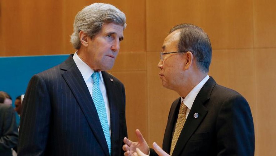 Le Secrétaire d'Etat américain John Kerry et le secrétaire général de l'Onu Ban 
Ban Ki-moon à Montreux lundi 22 janvier 2014