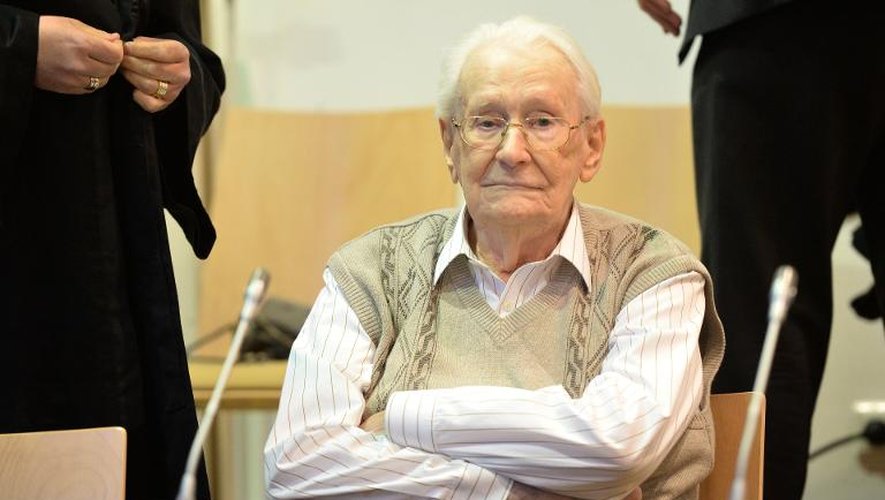 Auschwitz: ouverture du procès de l'ancien comptable Oskar Gröning