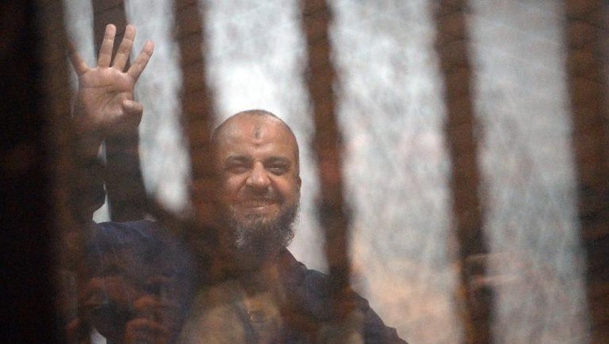 L'un des dirigeants des Frères musulmans Mohamed Beltagy lors de son procès le 21 avril 2015 au Caire