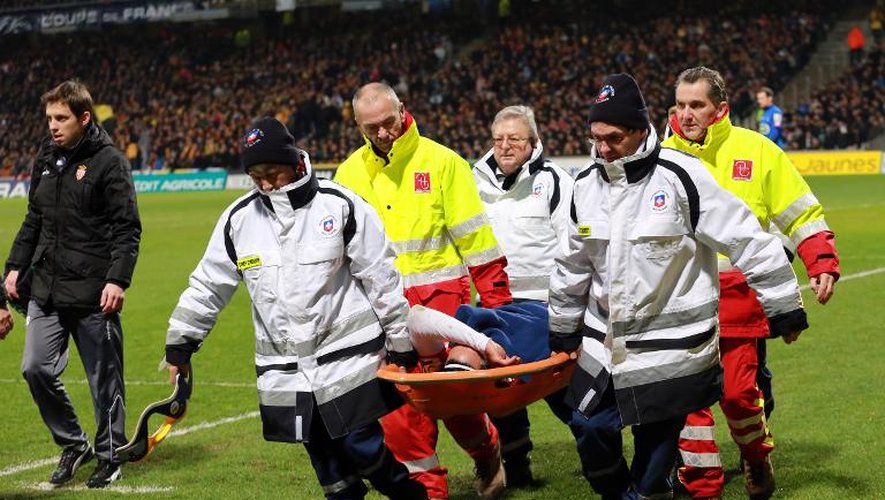 L'attaquant colombien Radamel Falcao s'est blessé au genou lors du match de Coupe de France entre Monaco et Chasselay, le 22 janvier 2014 au stade de Gerland à Lyon