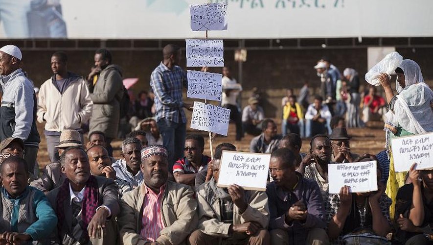 Des Ethiopiens manifestent le 22 avril 2015 à Addis Abeba contre le groupe Etat islamique qui a executé 28 chrétiens enthiopiens en Libye