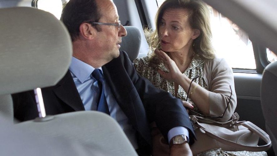 François Hollande et Valérie Trierweiler le 15 janvier 2012 en Martinique lors de la campagne électorale
