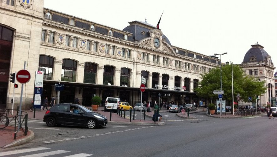La scène s'est produite de bon matin vers 6 heures, à l'intérieur de la gare de Toulouse.
