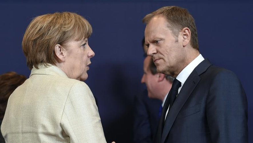 La chancelière allemande Angela Merkel et le président du Conseil européen Donald Tusk à Bruxelles le 23 avril 2015