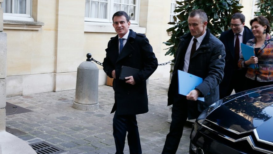 Manuel Valls à son arrivée le 11 mars 2016 à Matignon à Paris