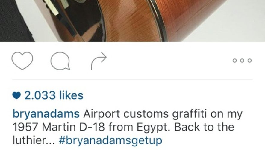 Un graffiti gribouillé en vert sur la guitare de la rock star canadienne Bryan Adams qui a publié cette photo prise au Caire sur son compte Instagram le 11 mars 2016