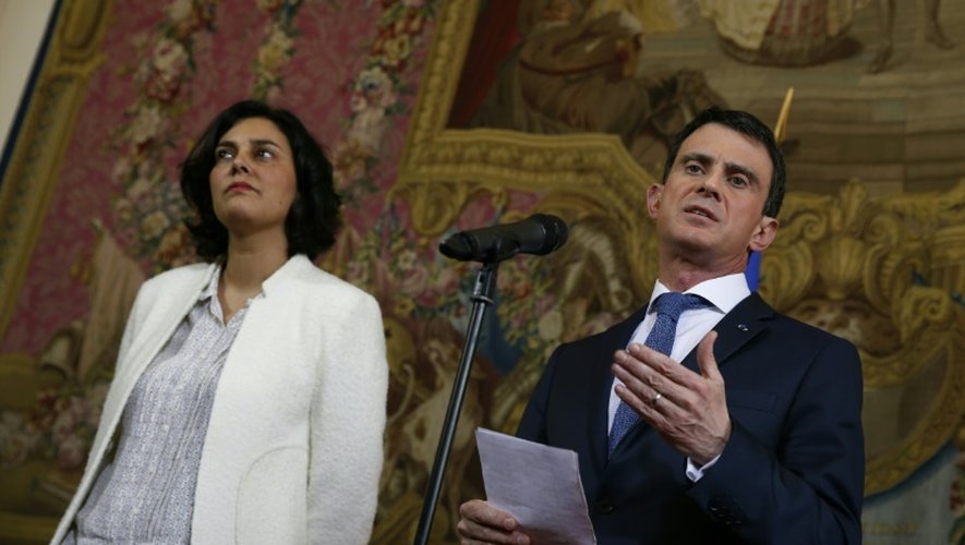 La ministre du Travail, Myriam El Khomri, et le Premier ministre Manuel Valls, le 11 mars 2016 à Matignon