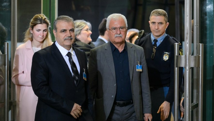 Les chefs du principal groupe d'opposition syrienne George Sabra et Asaad Zoabi le 1er février 2016 à Genève