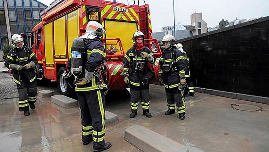 Aveyron : les 1 421 pompiers volontaires médaillés et honorés