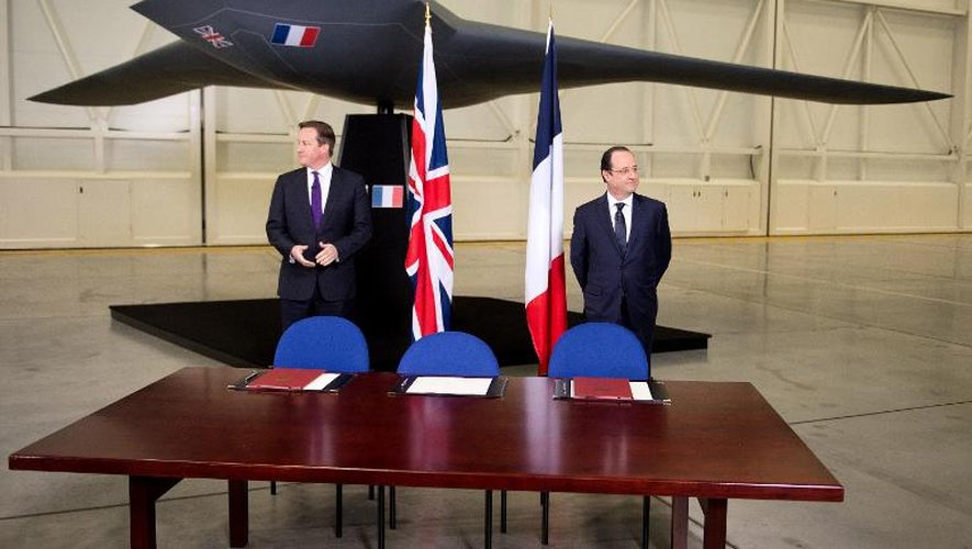 François Hollande et David Cameron ont signé des accords de défense lors du sommet franco-britannique de Brize Norton, vendredi 31 janvier 2014