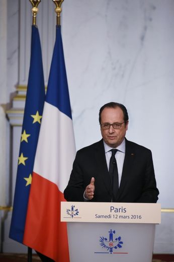Le président François Hollande à Paris, le 12 mars 2016
