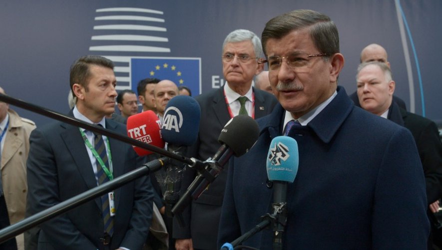 Le Premier ministre turc  Ahmet Davutoglu à Bruxelles le 18 mars 2016