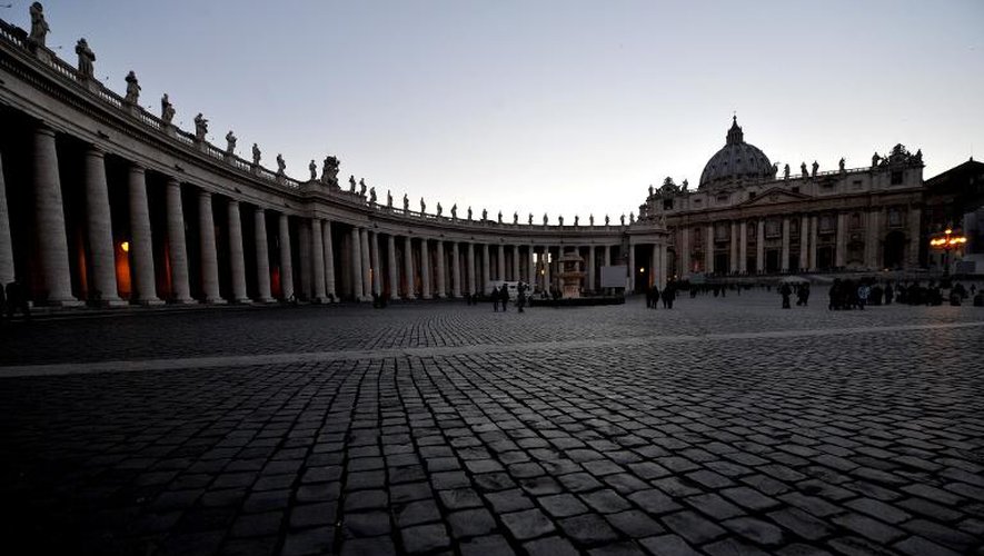 Le Comité demande au Vatican "de relever immédiatement de leur fonction toute personne suspectée d'abus sexuel