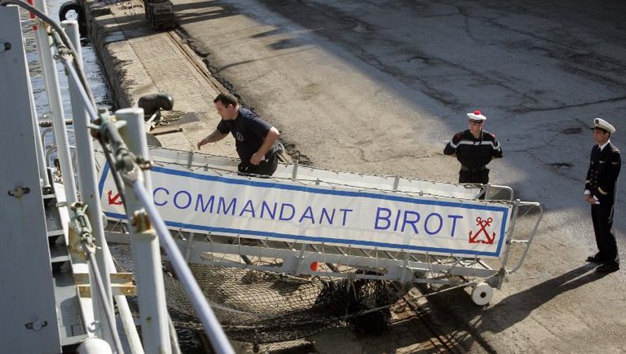 Le patrouilleur de mer français "Commandant Birot" à Alger, le 30 janvier 2008