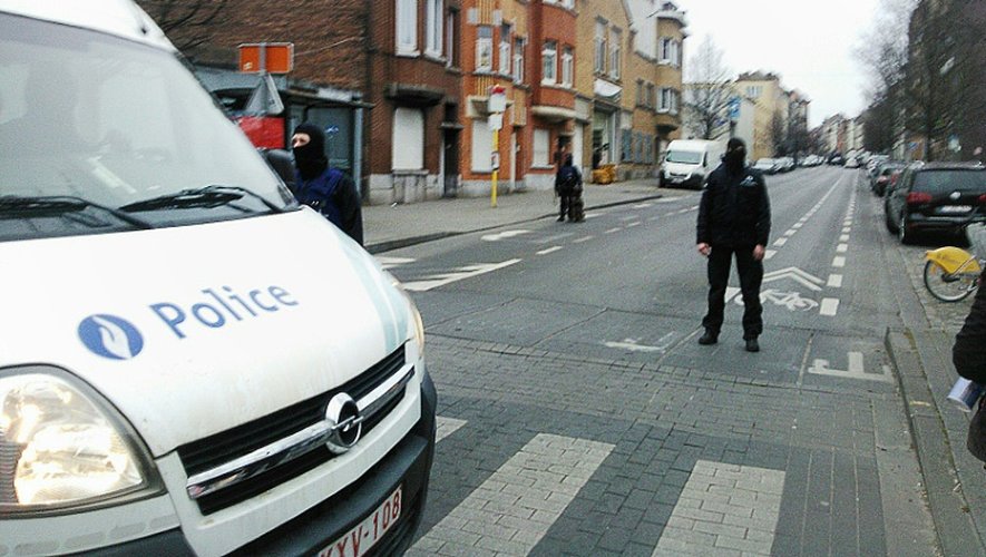 La traque du suspect numéro 1 des attentats de Paris Salah Abdeslam reprend de plus belle à Bruxelles