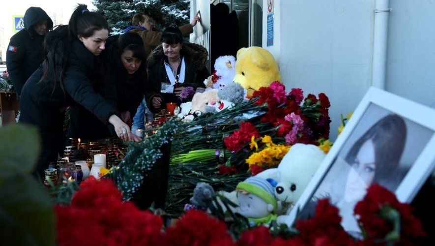 Hommage aux victimes du crash de flydubai à l'aéroport de Rostov-sur-le-Don, le 20 mars 2016
