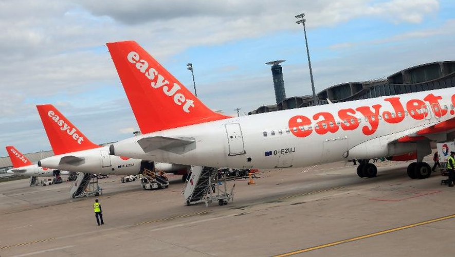 Des avions Airbus A320 de la compagnie aérienne britannique à bas coûts EasyJet le 20 avril 2013 à Roissy