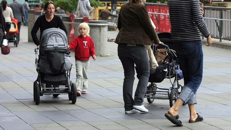 Des familles suédoises dans les rues de Stockholm
