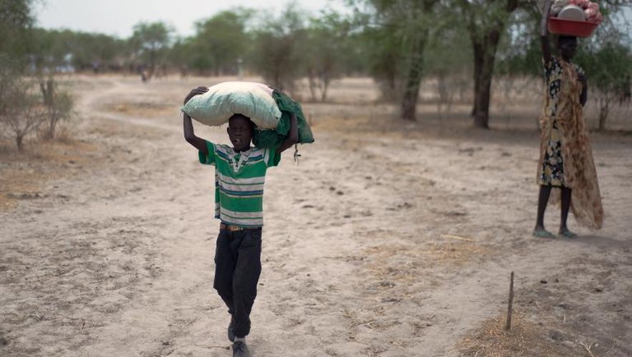 Des personnes déplacées dans le Soudan du Sud, le 2 mai 2015