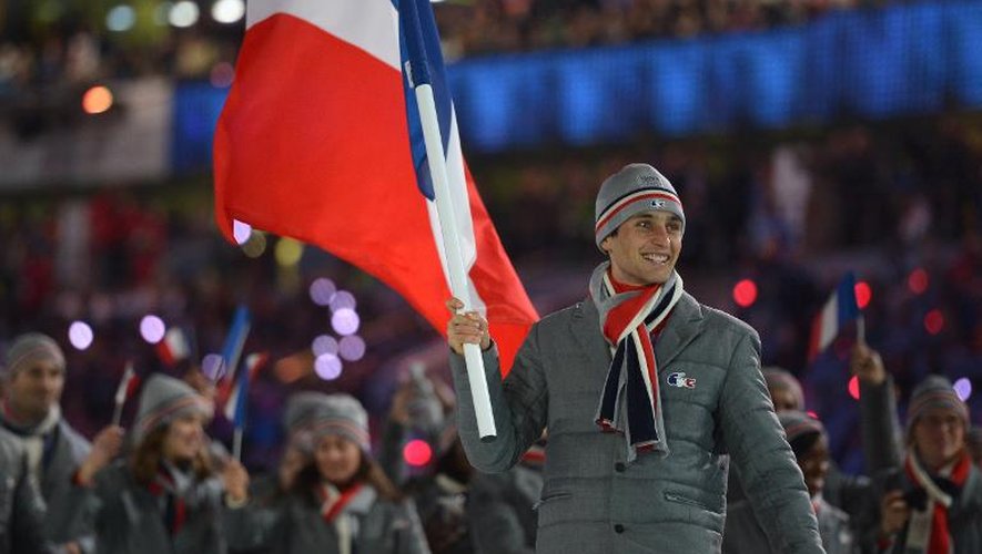 Jason Lamy-Chappuis, porte-drapeau de la délégation française le 7 février 2014 à la cérémonie d'ouverture des JO de Sotchi