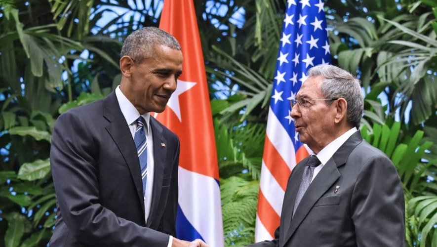 Le président américain Barack Obama et son homologue cubain Raul Castro à La Havane le 21 mars 2016