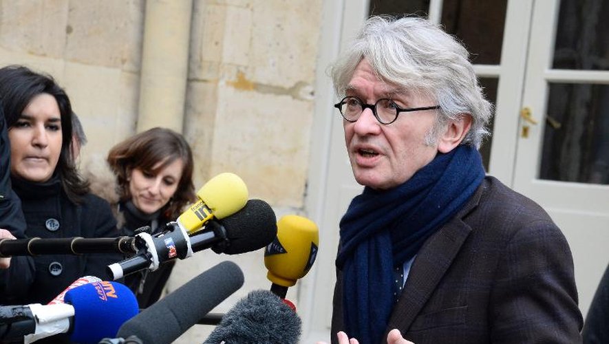 Jean-Claude Mailly à la sortie d'une réunion à Matignon le 27 janvier 2014 à Paris