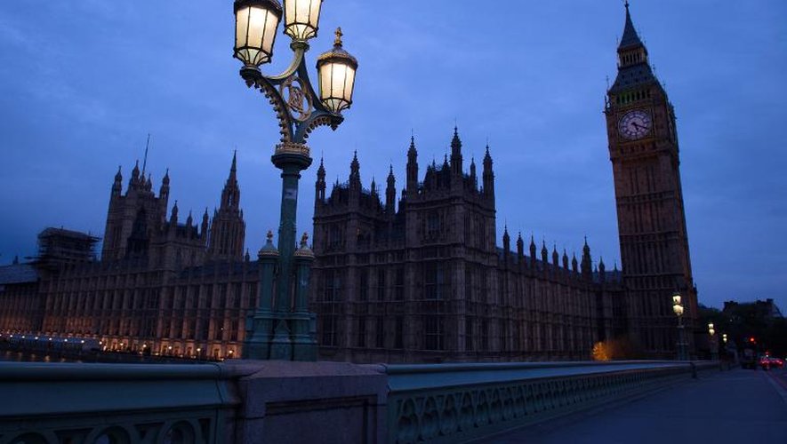 La Chambre des communes à l'aubre le 8 mai 2015 à Londres