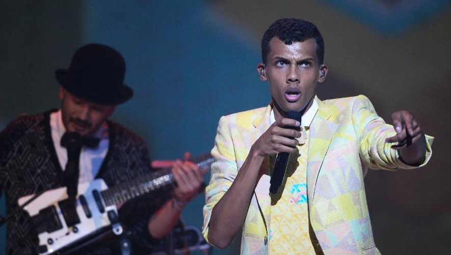 Stromae sur la scène du Zénith le 14 février 2014 à Paris lors des Victoires de la musique