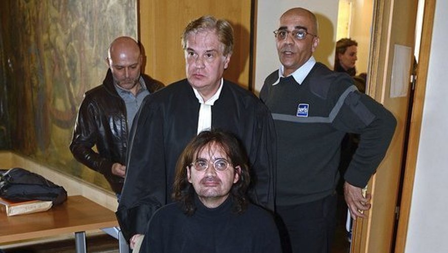L'ex-attaché parlementaire de la députée Sylvie Andrieux, Rolland Balalas, au tribunal de Marseille, le 13 mars 2013