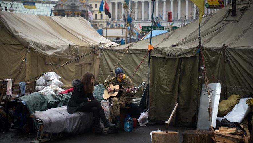 Des opposants installés dans des tentes le 14 février 2014 place de l'Indépendance à Kiev