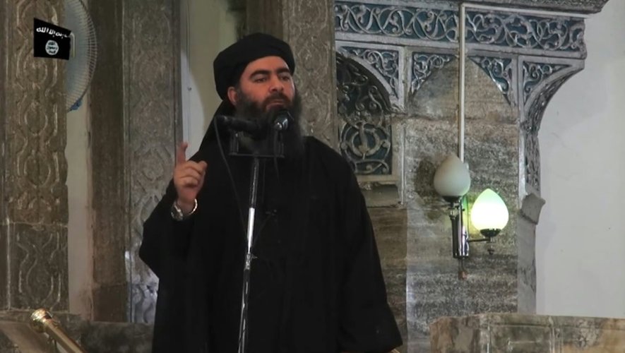 Capture d'écran d'une vidéo de propagande de l'Etat islamique, présentant le chef Abou Bakr al-Baghdadi, diffusée le 5 juillet 2014