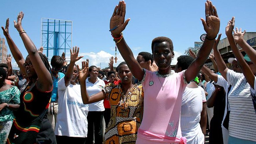Des femmes manifestent à Bujumbura le 10 mai 2015