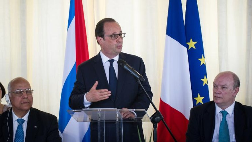 Le président français François Hollande à La Havane, le 11 mai 2015