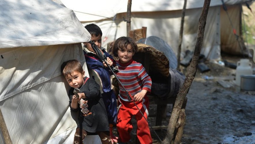 Des enfants dans un camp de réfugiés syriens le 23 avril 2013 à la frontière de la Syrie et de la Turquie