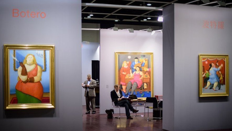 Des peintures de Fernando Botero à la foire d'art contemporain Art Basel, à Hong Kong, le 22 mai 2013