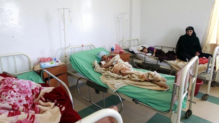 Des enfants blessés dans un hôpital de Sanaa au Yémen, le 12 mai 2015