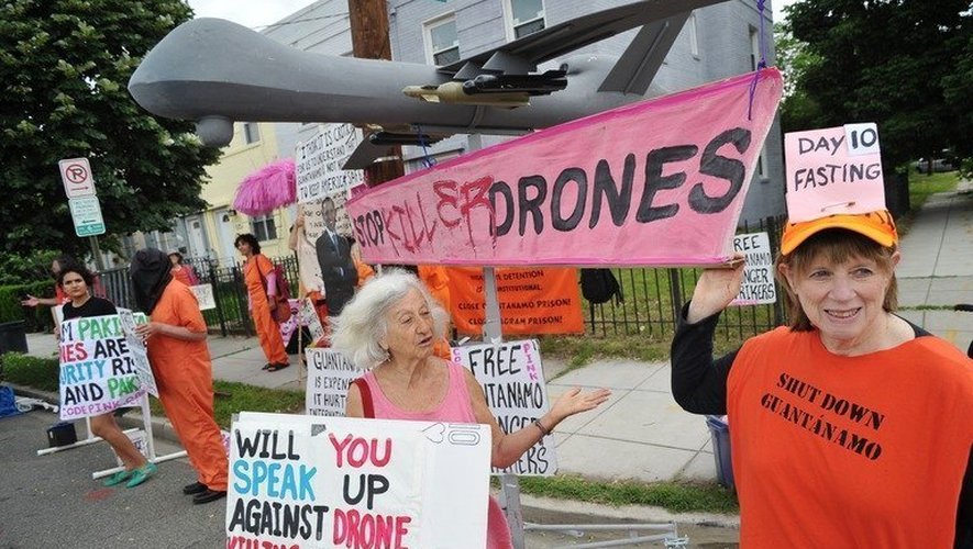 Des manifestants contre l'usage de drones manifestent le 23 mai 2013 à Washington