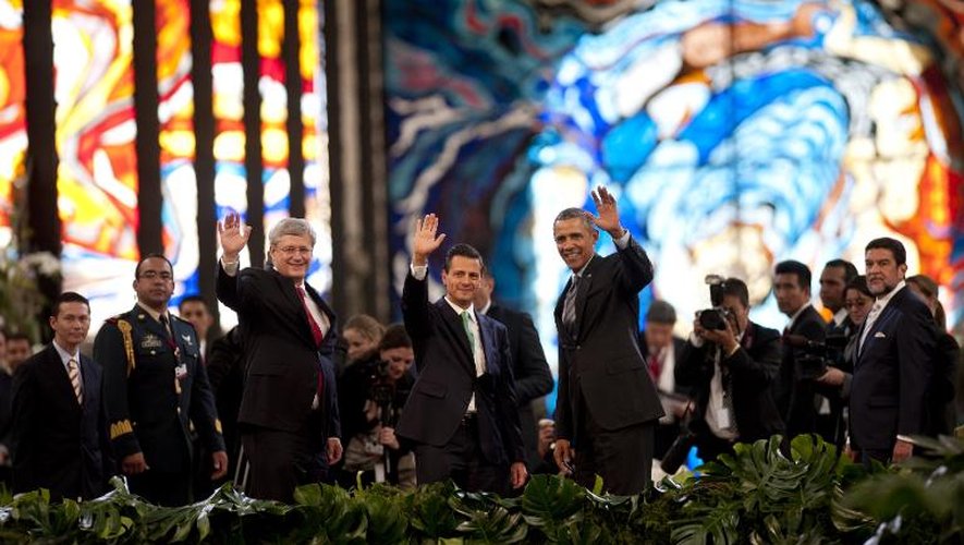 Le Premier ministre canadien Stephen Harper (g), le président mexicain Enrique Pena Nieto (c) et son homologue américain Barack Obama, le 19 février 2014 à Mexico